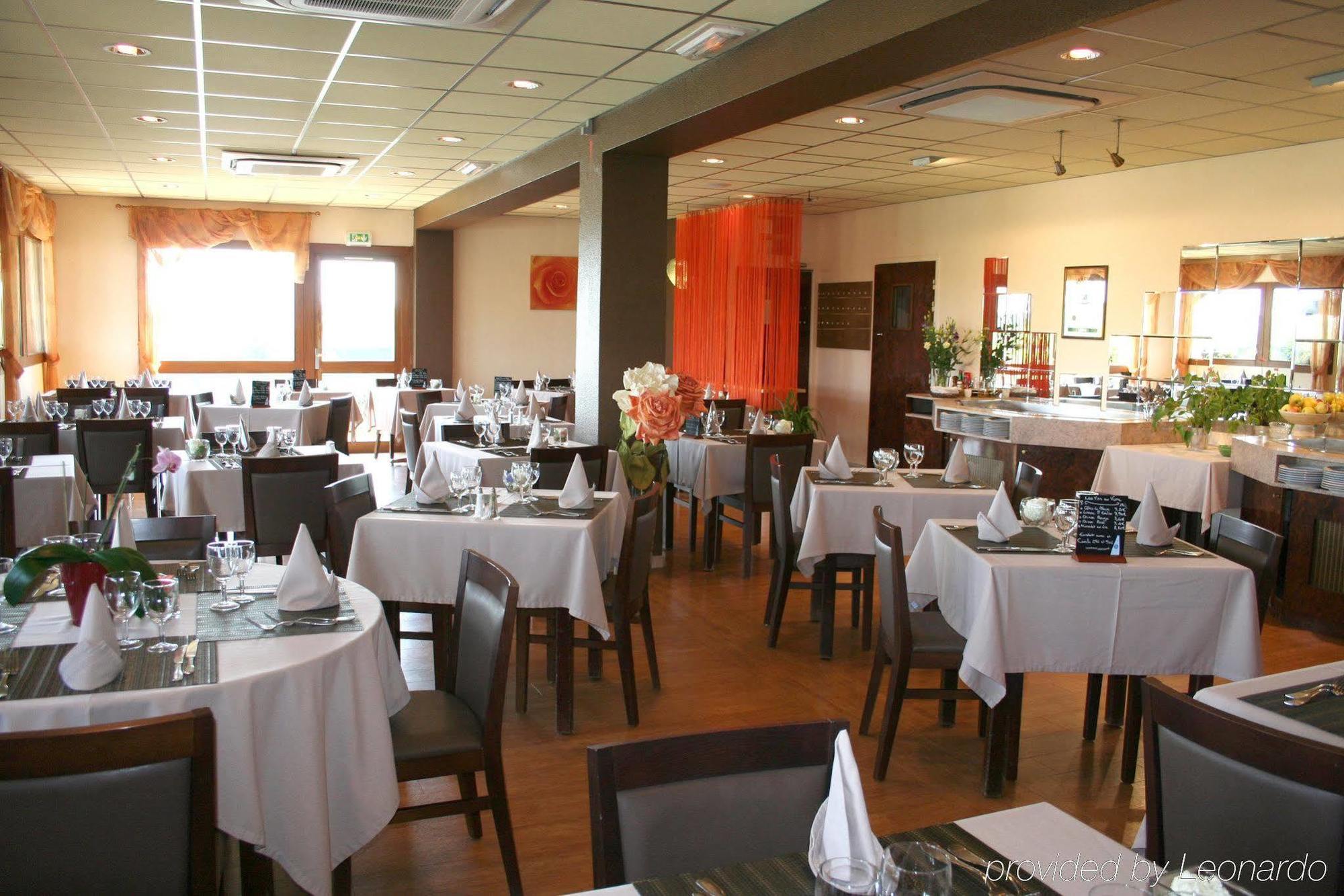Brit Hotel Les Evens Saint-Saturnin  Εξωτερικό φωτογραφία