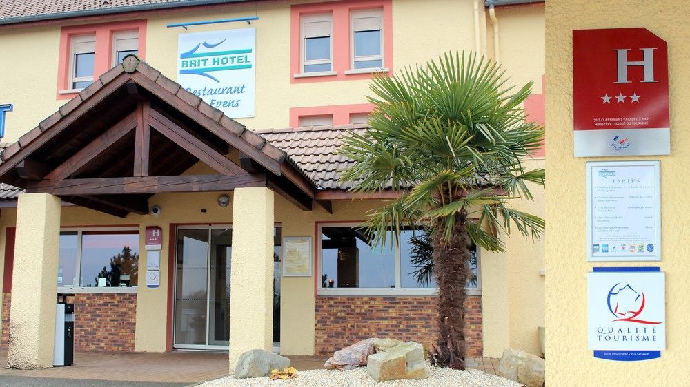 Brit Hotel Les Evens Saint-Saturnin  Εξωτερικό φωτογραφία